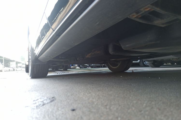 丰田 皇冠陆放 2024款 2.5L HEV四驱豪华版局部细节9002