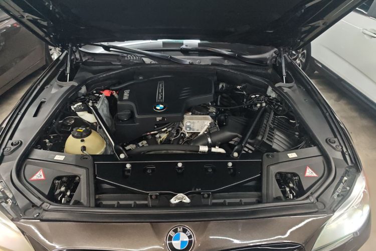 宝马5系 2014款 528Li 领先型局部细节24