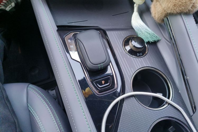 极氪001 2023款 WE版 100kWh中控内饰18