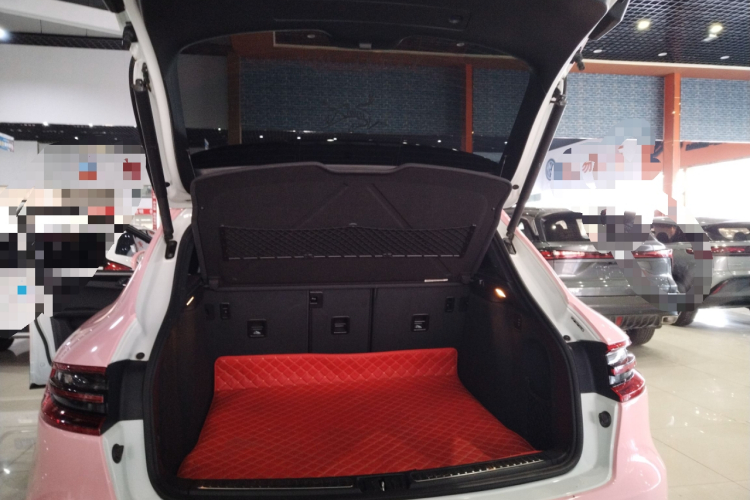 保时捷 2017款  Macan S 3.0T机舱底盘23