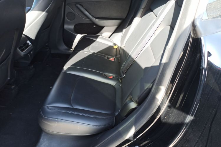 特斯拉 Model Y 2021款 标准续航后驱版中控内饰21