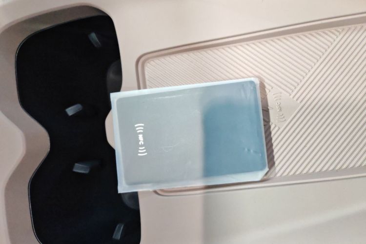 小鹏MONA M03 2025款 515 长续航 Plus中控内饰7001