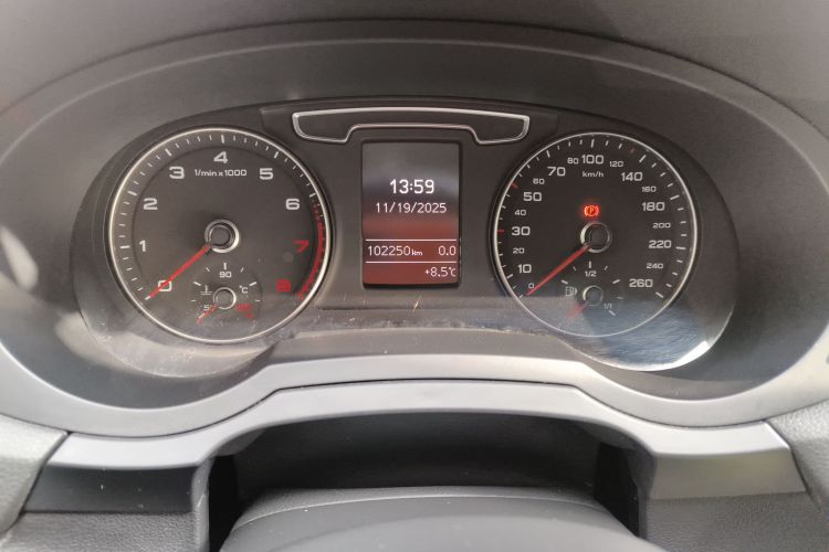 奥迪Q3 2016款 30 TFSI 风尚型局部细节14