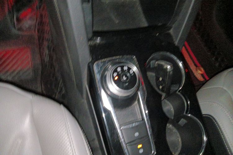 福特 锐际 2020款 EcoBoost 245 四驱耀享款局部细节18