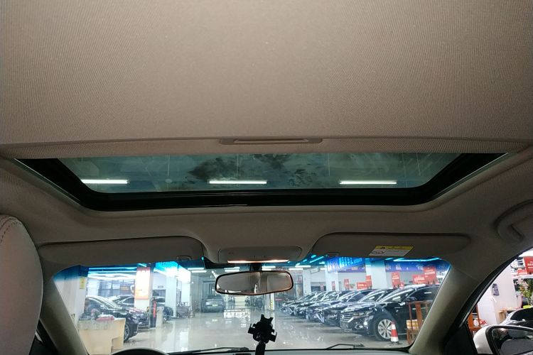 别克 英朗 2015款 15N 自动精英型中控内饰22