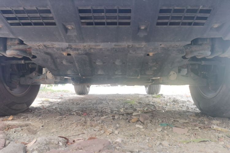 坦克300 2021款 越野版 2.0T 征服者局部细节9008