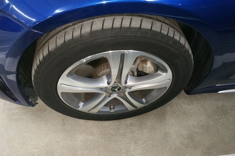 奔驰C级 2021款 C 260 L 运动版车身外观35