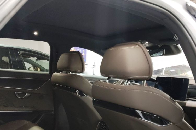 比亚迪 汉 2022款 EV 创世版 610KM四驱尊享型中控内饰22