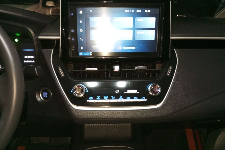 丰田 卡罗拉 2021款 1.2T S-CVT 运动版中控内饰16