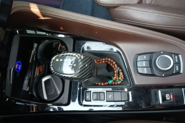 宝马X1 2016款 sDrive18Li 豪华型中控内饰18