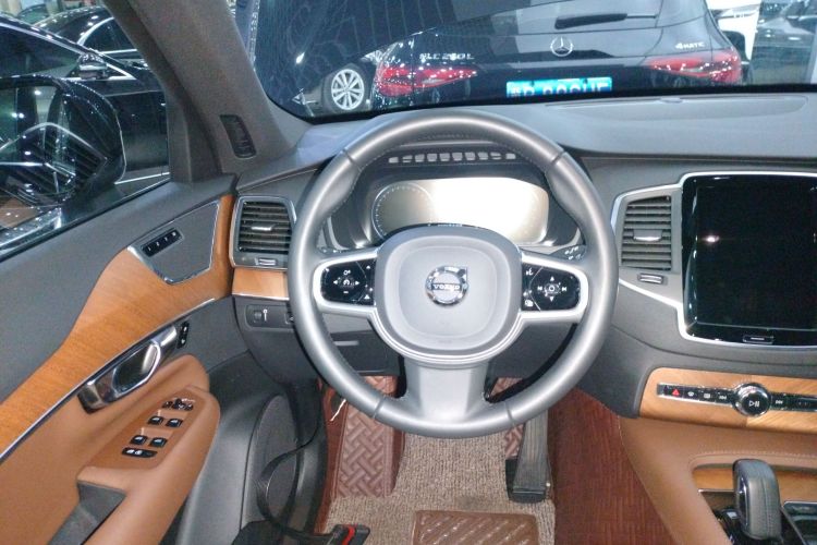 沃尔沃XC90 2021款 B5 智行豪华版 5座中控内饰13