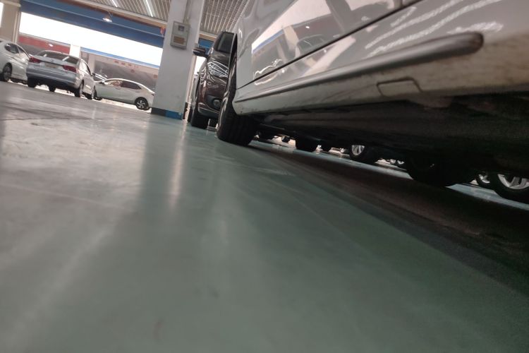 奔驰C级 2020款 改款 C 260 L 运动版局部细节9001