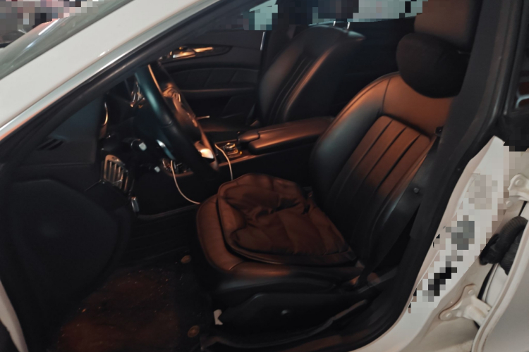 奔驰CLS 2015款 CLS 320中控内饰19