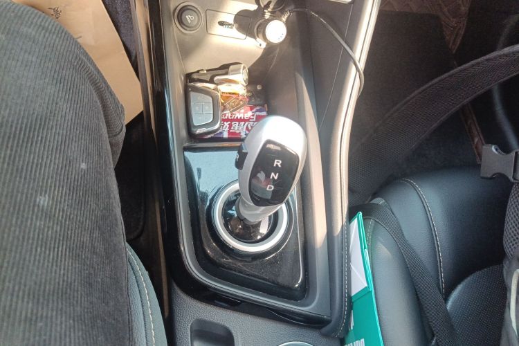 江汽集团 江淮iEVS4 2019款 豪华智享型中控内饰18