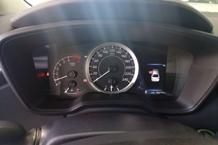 丰田 亚洲狮 2021款 2.0L 进取版中控内饰14