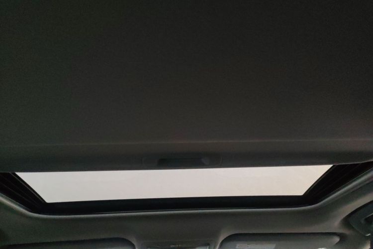 丰田 卡罗拉 2017款 改款 1.2T S-CVT GL-i中控内饰22