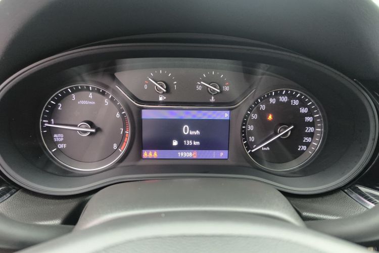 别克 君威 2023款 552T 智享型中控内饰14