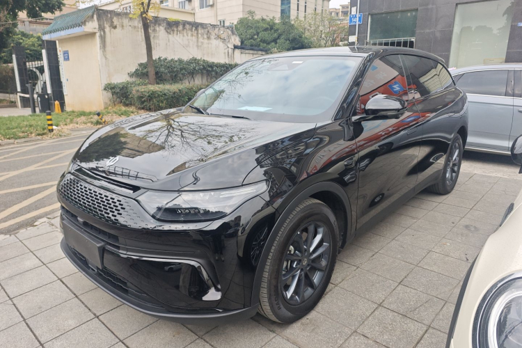 零跑汽车 零跑C11 2023款 增程 285舒享版车身外观4