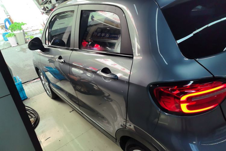 零跑汽车 零跑T03 2022款 皓玉版车身外观4