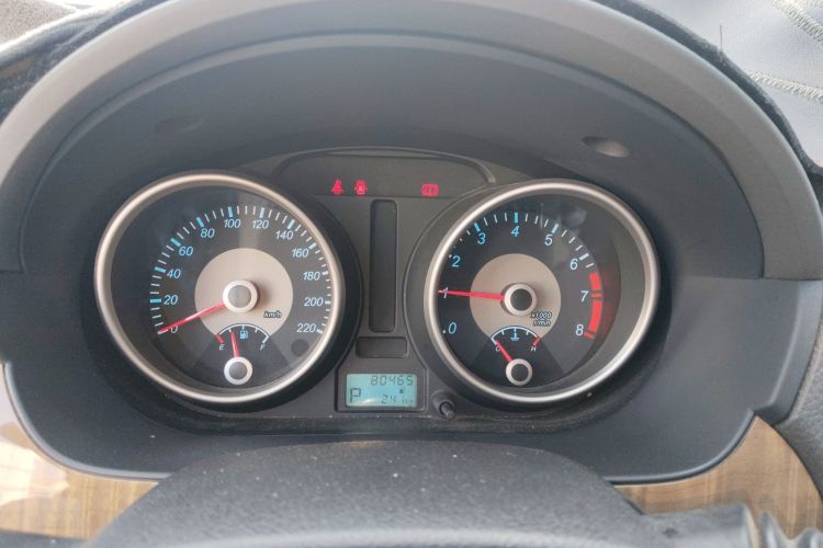 别克 凯越 2015款 1.5L 自动经典型中控内饰14