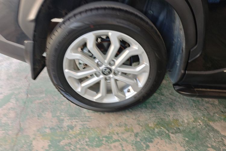 丰田 锋兰达 2023款 2.0L CVT精英版车身外观6008