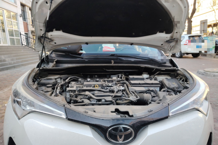 丰田C-HR 2018款 2.0L 领先天窗版 国V局部细节24