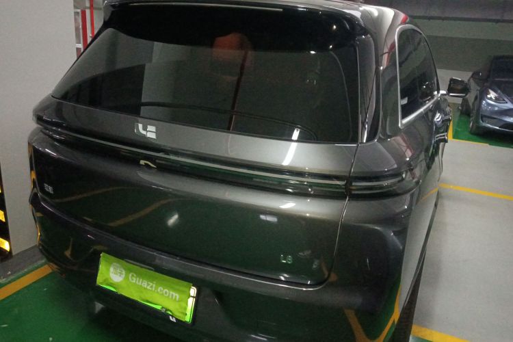 理想汽车 理想L8 2023款 Pro车身外观7