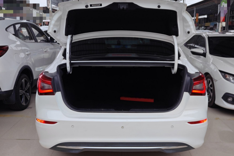 长安 逸动 2018款 高能版 1.6L GDI 自动先锋型 国V机舱底盘23