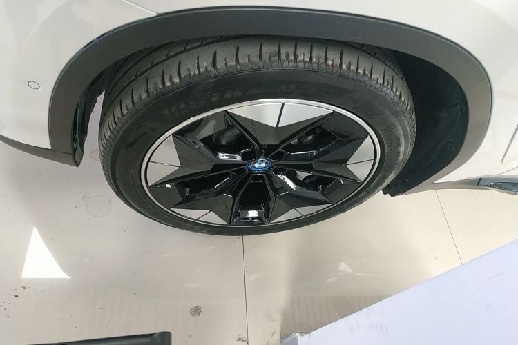 宝马iX3 2021款 改款 创领型车身外观6003