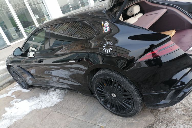 腾势Z9GT 2024款 1100四驱Ultra版车身外观4