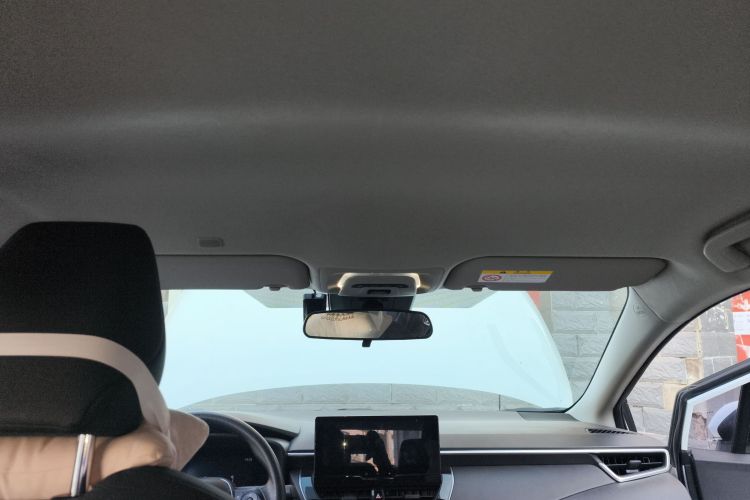 丰田 雷凌 2024款 智能电混双擎 1.8L 领先版中控内饰22