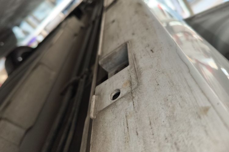 比亚迪 秦PLUS 2023款 冠军版 DM-i 120KM领先型机舱底盘30