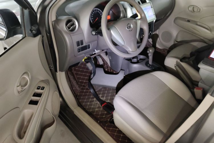 日产 阳光 2015款 1.5XE CVT舒适版中控内饰7003