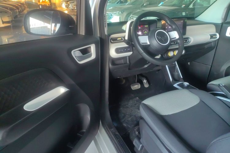 五菱汽车 宏光MINIEV 2024款 第三代 170km中控内饰20