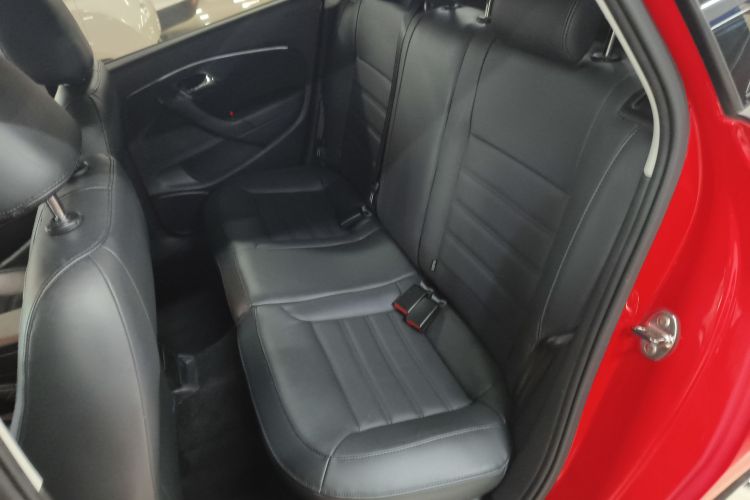 大众 Polo 2014款 1.6L 自动豪华版中控内饰7004