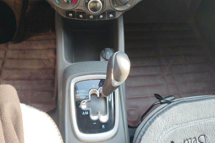 雪佛兰 2018款 赛欧3 1.3L AMT理想版中控内饰18