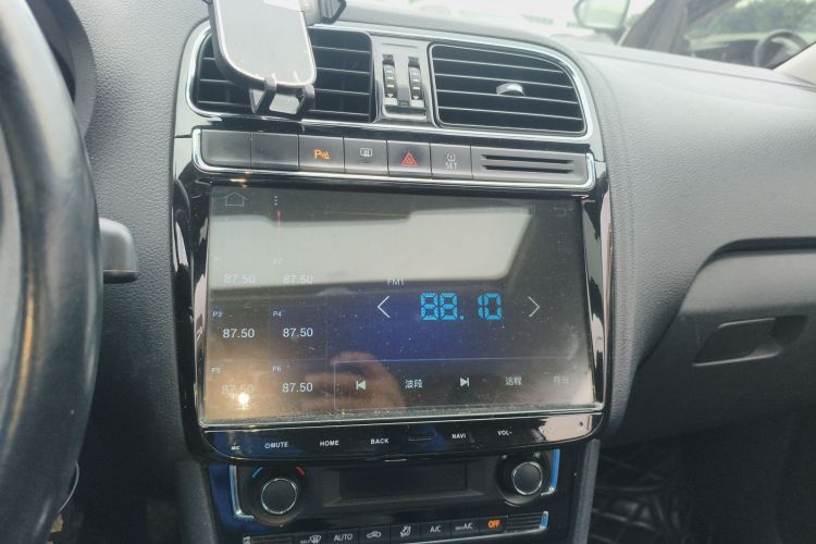 大众 Polo 2014款 1.6L 自动豪华版局部细节16