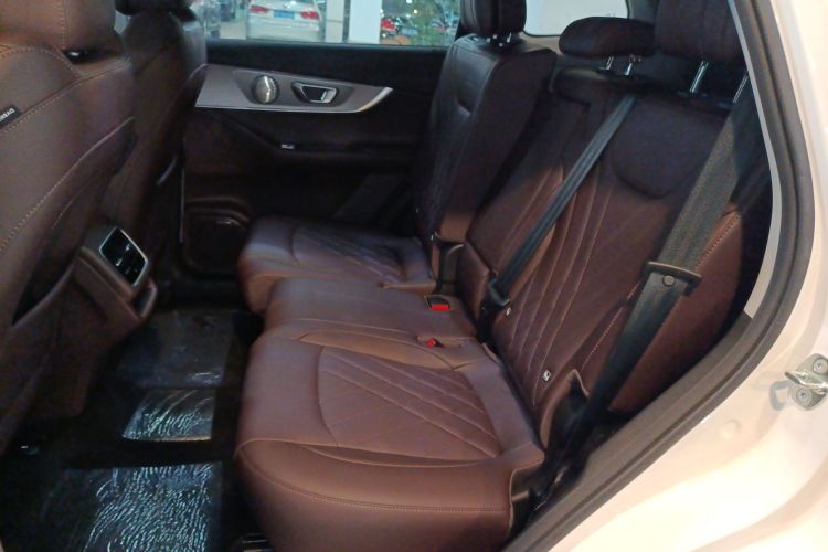 奇瑞 瑞虎8 PRO 2024款 冠军版 390T 两驱巅峰版 7座中控内饰21