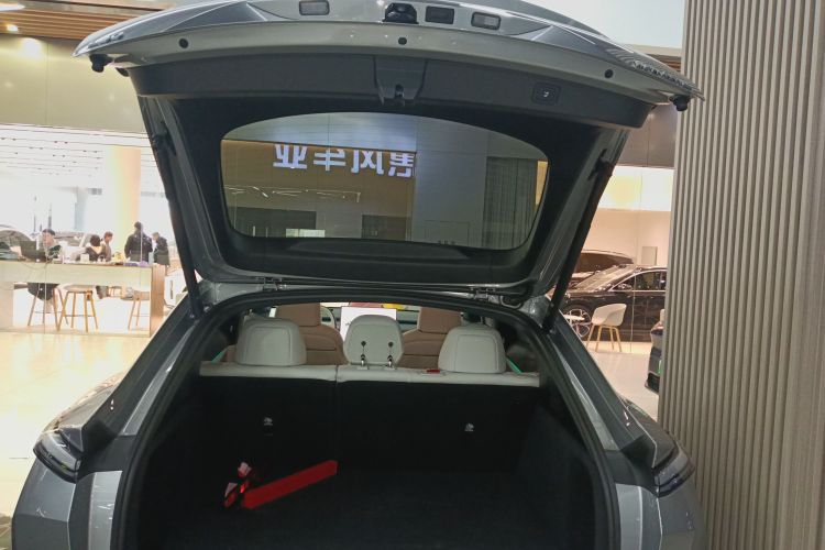 乐道L60 2024款 60kWh 后驱版机舱底盘23