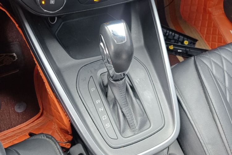 福特 福睿斯 2019款 1.5L 自动悦享型局部细节18