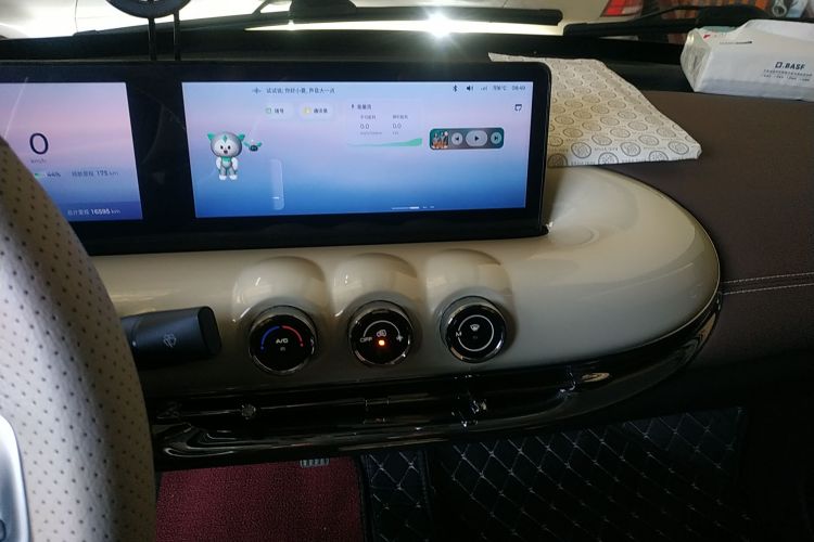 五菱汽车 五菱缤果 2023款 410km 灵犀尊享款中控内饰16