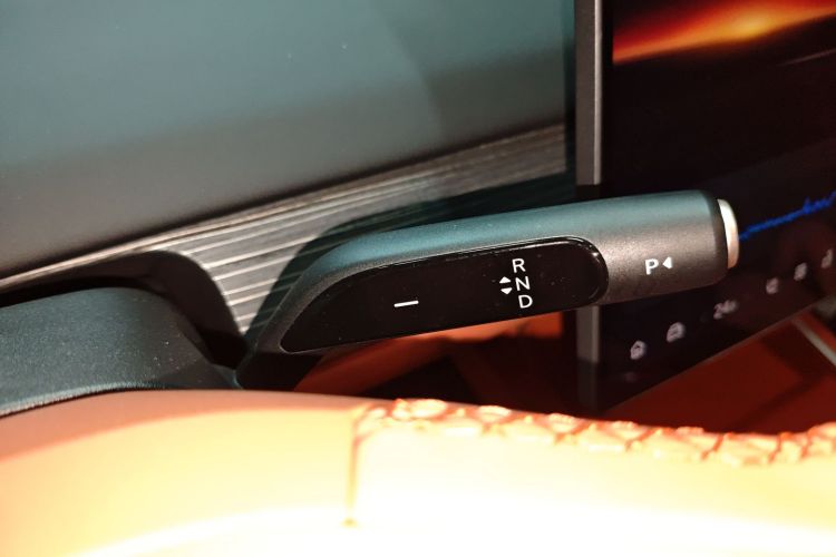 乐道L60 2024款 60kWh 后驱版中控内饰18