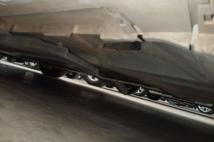 丰田 亚洲狮 2022款 2.0L 精英版局部细节9002