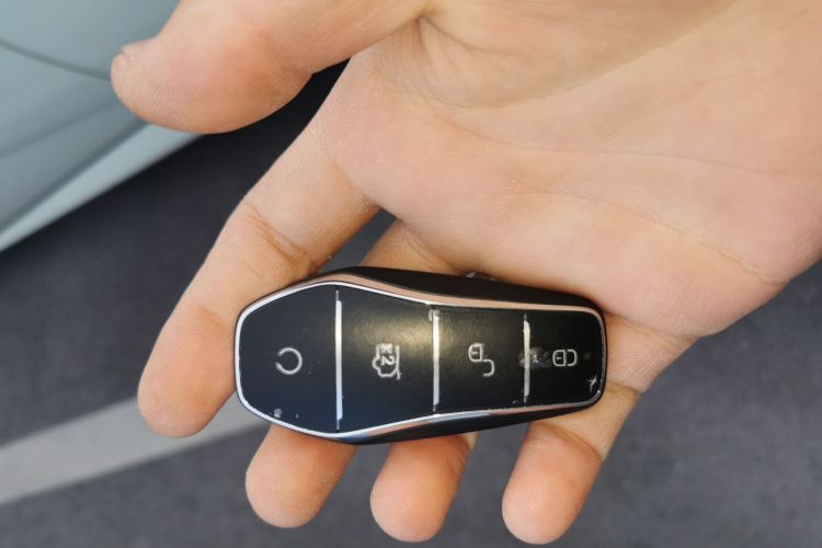 比亚迪 海豚 2023款 420km 时尚版中控内饰11