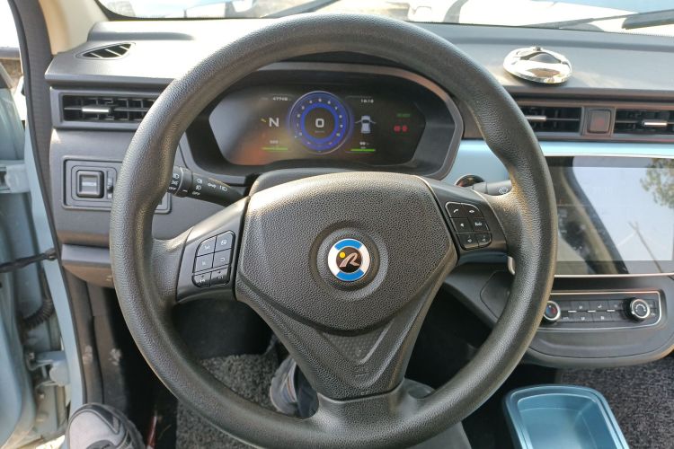 华晨新日i03 2021款 318km 31.45kWh局部细节13