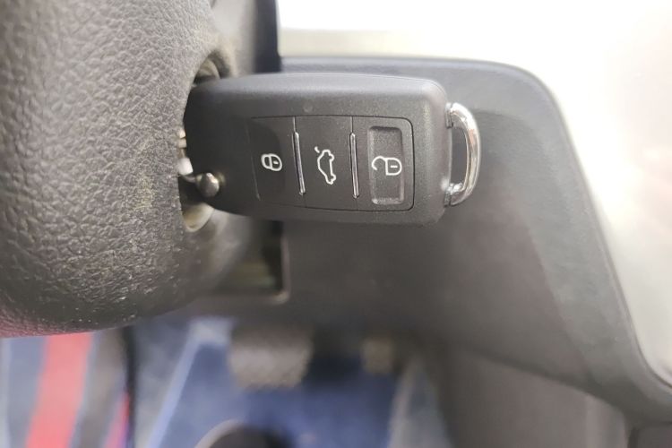 大众 朗逸 2017款 1.6L 自动风尚版中控内饰11