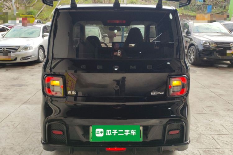 吉利银河 2024款 200km 熊猫卡丁车身外观6