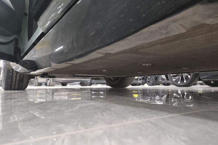 阿维塔11 2023款 鸿蒙 90度 后驱商务版局部细节9002