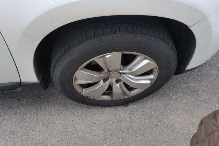 标致2008 2014款 1.6L 自动时尚版车身外观6007