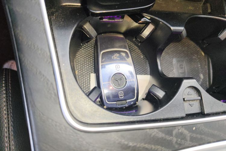 奔驰C级(进口) 2021款 C 260 轿跑车中控内饰11